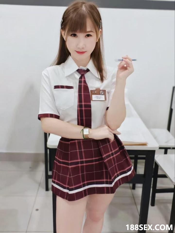 225855xwi6ldwetgt72itt.jpg