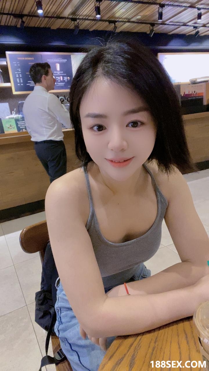 031129v3cf12dyfmxdfofh.jpg