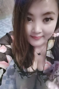 [吉隆坡Sg.Besi] 水云间18号按摩师玲玲 WhatsApp: 016-302 4995