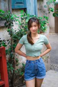 Jenny 本地大学生