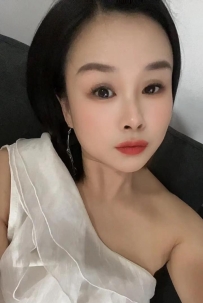 [新山RF Mall] 住家式按摩师芊芊 WhatsApp: 011-1563 1388
